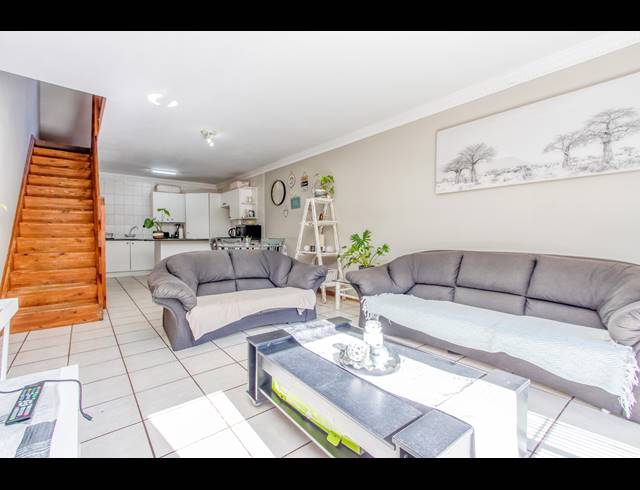 4 BEDROOM DUPLEX RENTED IN ALLEN'S NEK